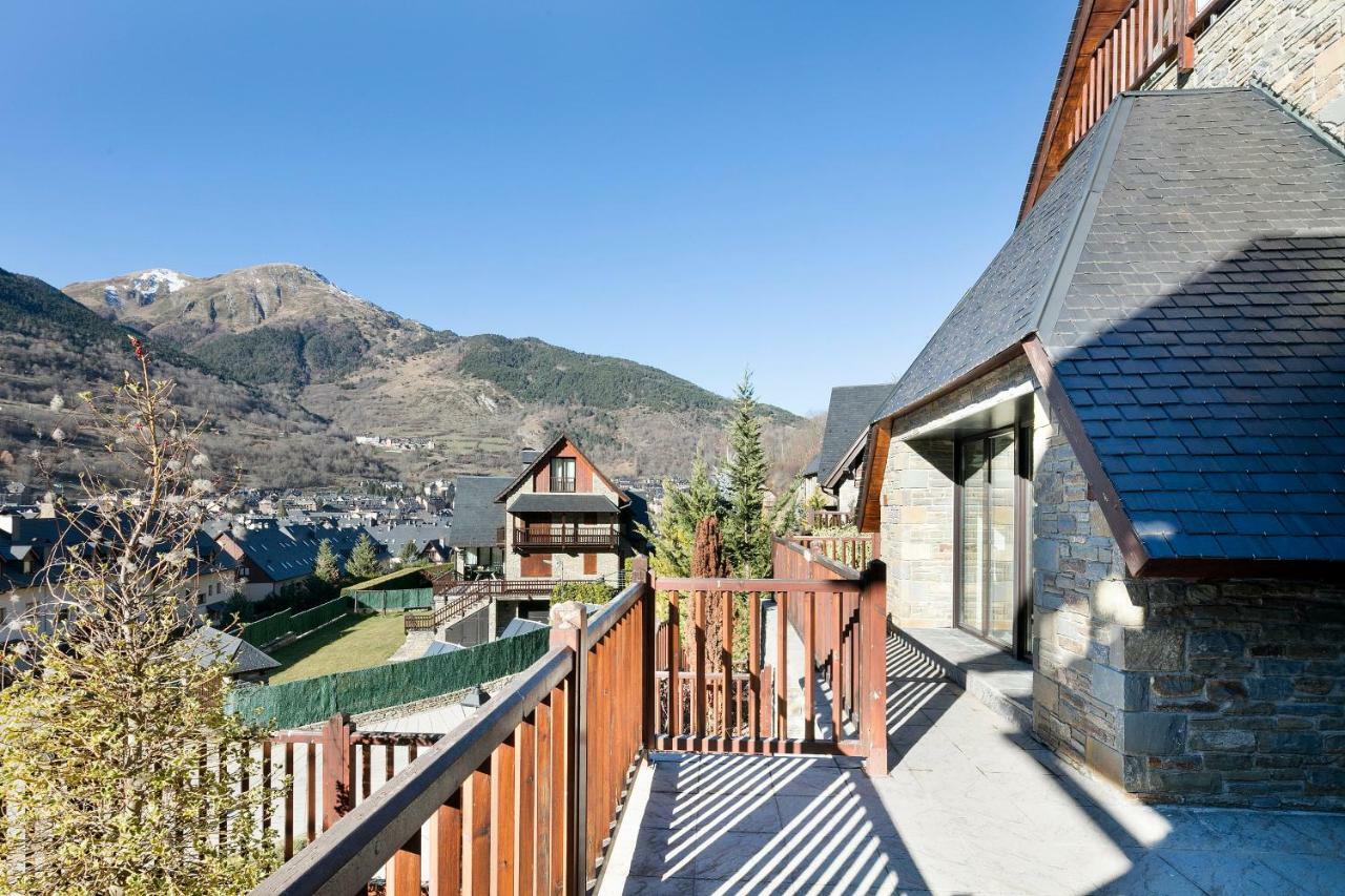 Villa Luderna - Casa con terraza Era Solana Vielha Exterior foto